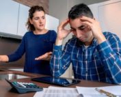 El dilema entre el burofax o arriesgarse a la subida