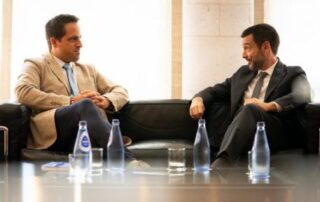 Bustinduy se reúne con Koldo Casla para hablar de vivienda