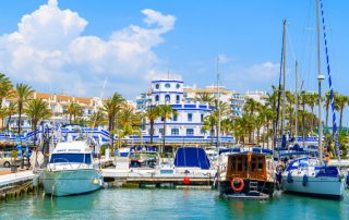 El puerto de estepona es un centro neurálgico de la localidad