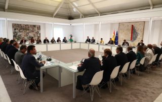 El la Reunión de Vivienda en Moncloa se dejó sentir la presencia del Sindicato de Inquilinas