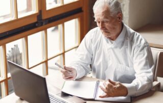 la cita previa no es un inconveniente menor: Para una parte de la población es una exclusión sistemática del acceso a derechos básicos.