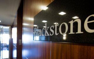 Blackstone vende su catera de alquileres
