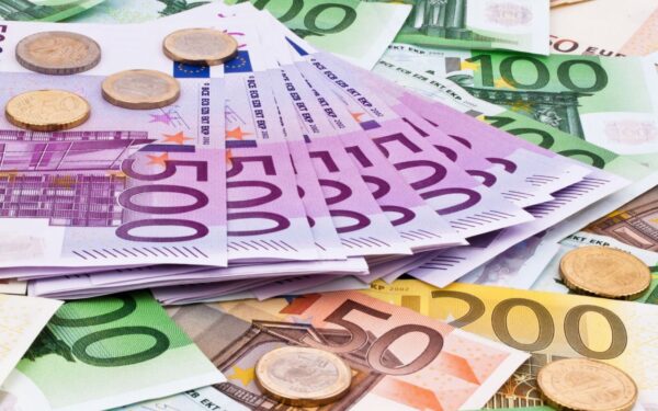 Hacienda busca el dinero B en las inmobiliarias