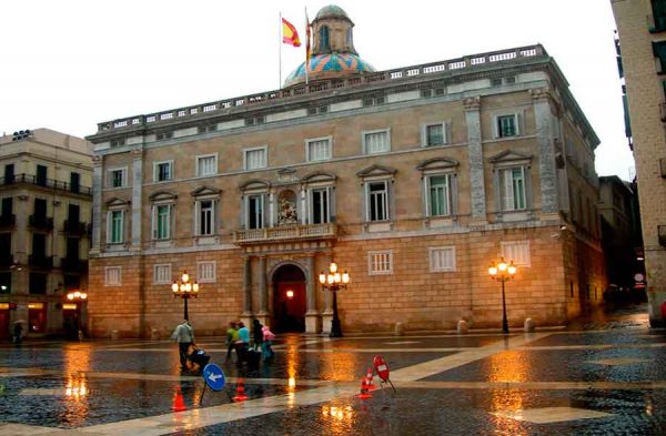 Cataluña endurece la legislación sobre vivienda