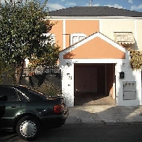 CHALET PAREADO EN UGENA