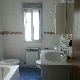 Baño completo. Recientemente alicatado. Ventana. Amueblado