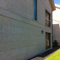 CHALET DE PIEDRA EN SANTIAGO COMPOSTELA