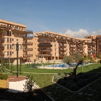 Piso de 3 dormitorios enurbanización Marantina