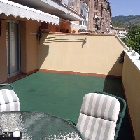 Piso muy soleado de 106m2,  terraza de 28m2,  4 hab.y 2 baño