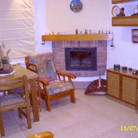 Casa de 2 plantas de 200 m2 edificados y 7oo m2 de patio