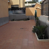 VIVIENDA ADOSADA EN ALTURA (CASTELLÓN)