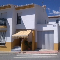 VENTA DE CASA ADOSADA