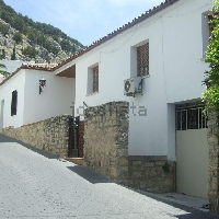 CASA EN TORRES (JAÉN)