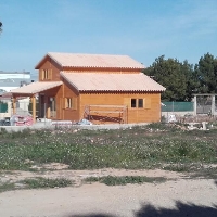 Casa Madera, pared doble de 106 m