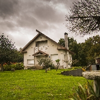 CASA CON FINCA GRANDE EN GUNTIN, LUGO