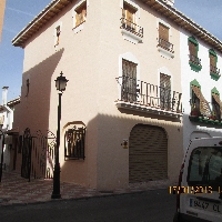 CASA PAREADA EN EL CENTRO DE LA ZUBIA