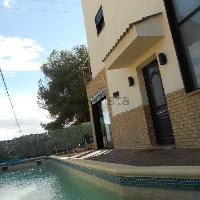 CHALET INDEPENDIENTE CON PISCINA