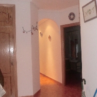 casa situada en la plaza de Montanchez-- cáceres