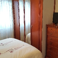 Vendo piso de dos habitaciones, dos baños, garage y trastero directos en el parque de Amézola, en Bilbao.