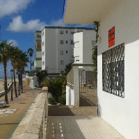 VENDO PISO A PIE DE PLAYA