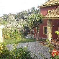 CHALET INDEPENDIENTE DE 300 M2