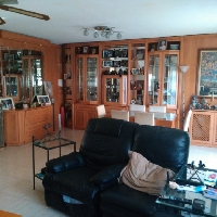 OCASION. Chalet pareado de esquina en venta