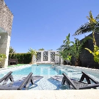 Casa con piscina privada en exclusiva zona residencial