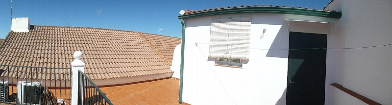 Panorámica terraza y habitación