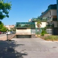 Plaza de parking amplia en Can Roca
