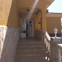 Casa esquinera independiente