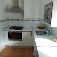 Jose Antonio piso de 2 habitaciones baño cocina salón terraza y azotea con lavadero muy luminoso toda exterior totalmente amueblado cocina a estrenar