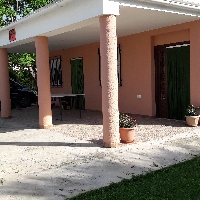 VENTA CASITA CON TERRENO DE 2000 M2. CERCA PLAYA