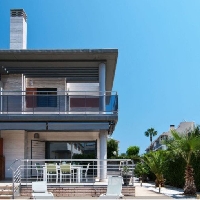 Espectacular Bungalow en esquina