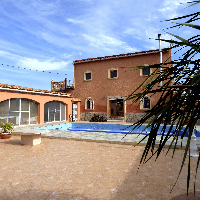 Country Estate with 3 houses and 1 apartment for sale near Catral, Spain