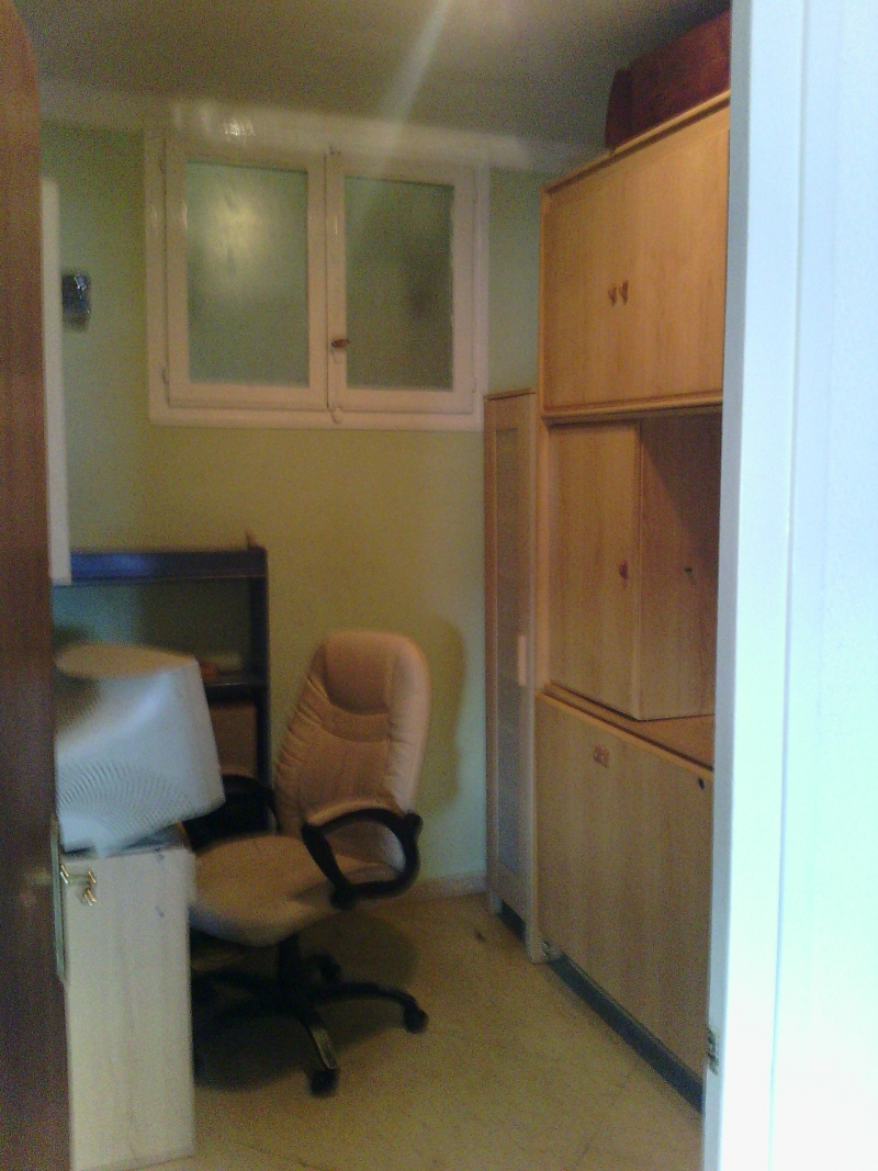 Habitación interior individual.
