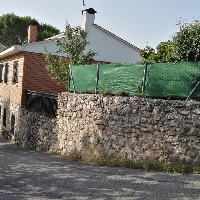 Chalet con terreno en venta en Carabaña