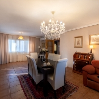 Chalet en venta con piscina en San Román de los Montes Tolet