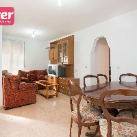 Piso barato en venta 3 habitaciones zona Trafico Granada