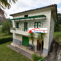 Casa independiente en venta con jardín en Ampuero