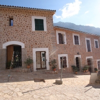 Villas obra nueva con jardín y piscina en Fornalutx