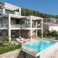 Casa de lujo de 3 plantas, con maravillosas vistas panorámicas al mar, en Calpe