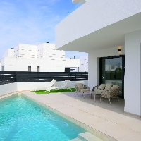 PAREADOS DE NUEVA CONSTRUCCIÓN CON 3 DORMITORIOS EN DOLORES