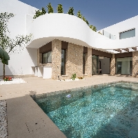 VILLA DE NUEVA CONSTRUCCIÓN DE 3 DORM.EN HEREDADES (CERCA DE ROJALES)