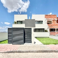 Adosados en venta en Cox con piscina comunitaria