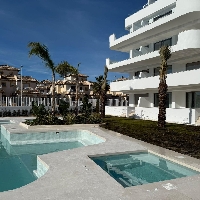 Apartamento de 2 dormitorios a la venta en Lomas de Cabo Roig