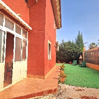 Chalet en venta con terraza en Los Urrutias