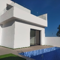 Villa en venta obra nueva con piscina en Daya Nueva