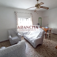 Piso en venta 3 dormitorios y terraza en Chipiona