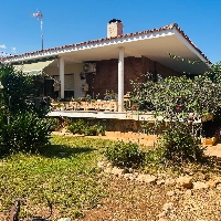 Chalet en venta 4 habitaciones y jardín en Los Urrutias