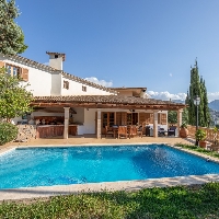 Casa de pueblo en venta con licencia turistica en Sóller